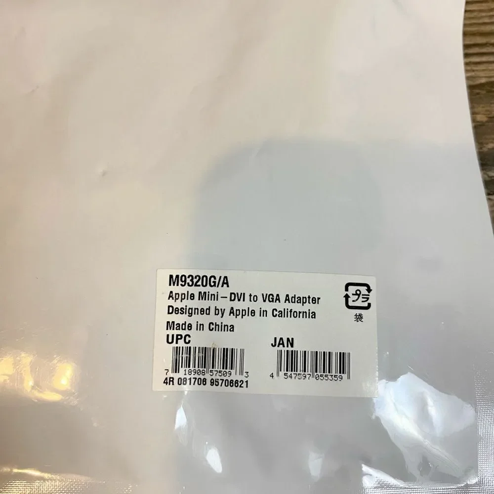 New Apple M9320G/A Mini DVI to VGA Display Adapter